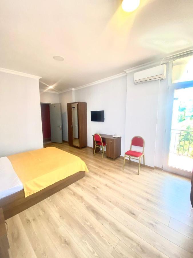 Mimino Aparthotel Batumi Ngoại thất bức ảnh